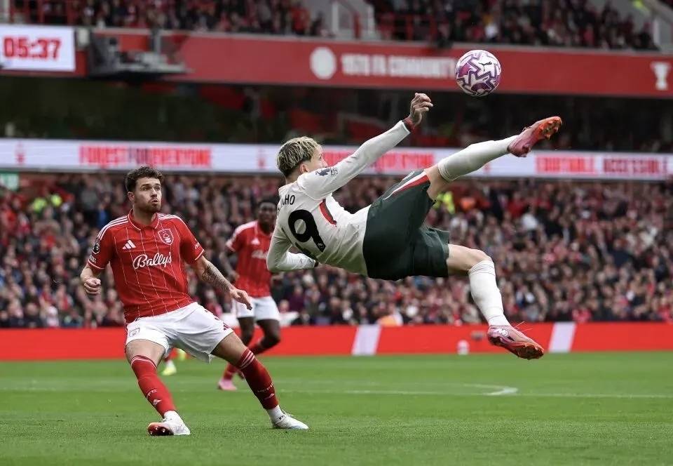 砸钱引援却翻车！切尔西3-0大胜藏2大隐患，55%传球率+半场弃将谁背锅？